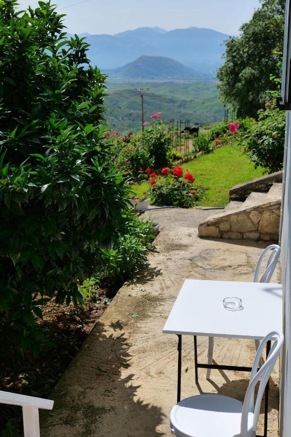Saranda Landscape Apartment Nivice Exterior foto
